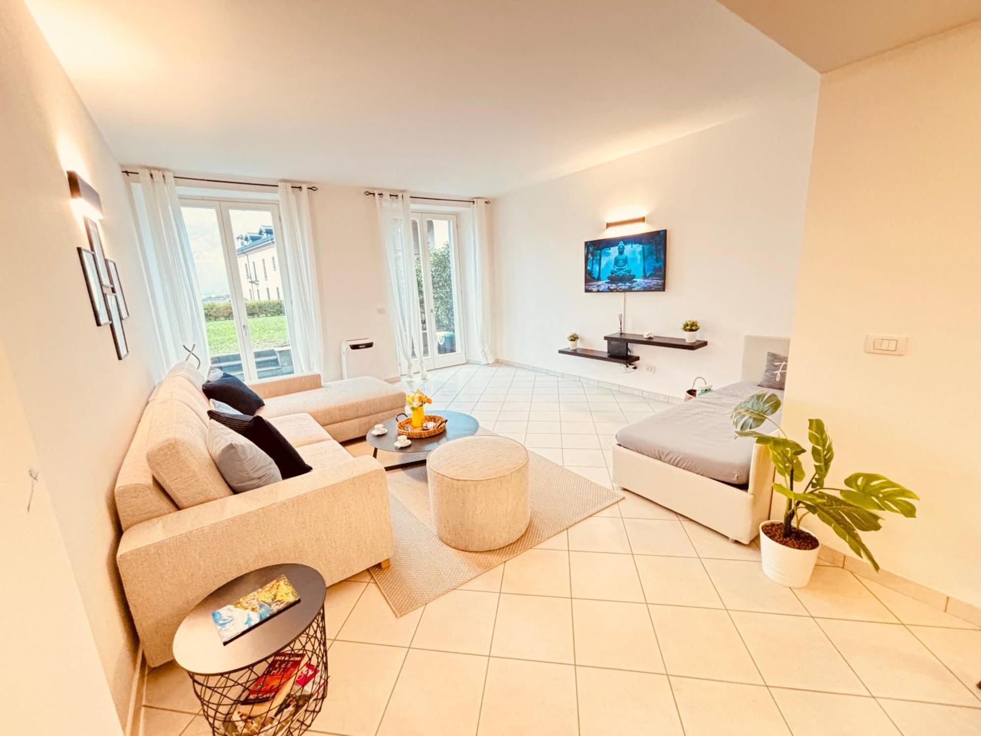 Lago Villa Zen - Apartment With Jacuzzi, Panoramic Views Лено Екстериор снимка